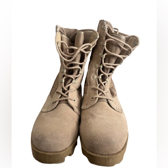 ROTHCO CLASSIC MILITARY JUNGLE BOOTS - DESERT TAN - Picture 1 of 4